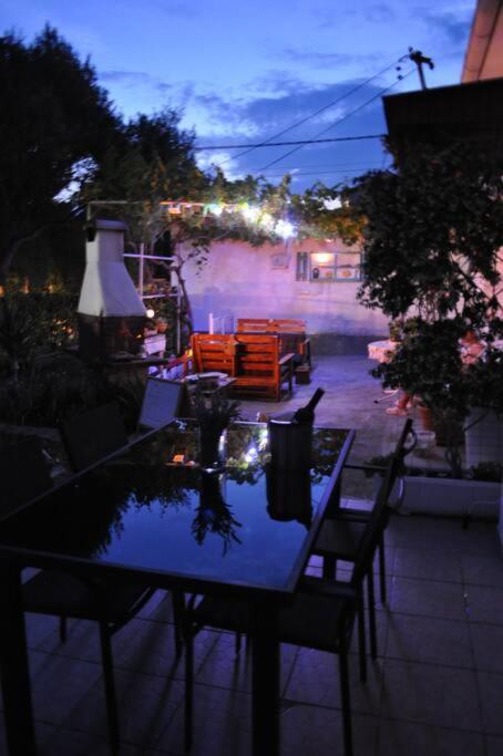 Villa Little House Kucica Banjol Exterior foto